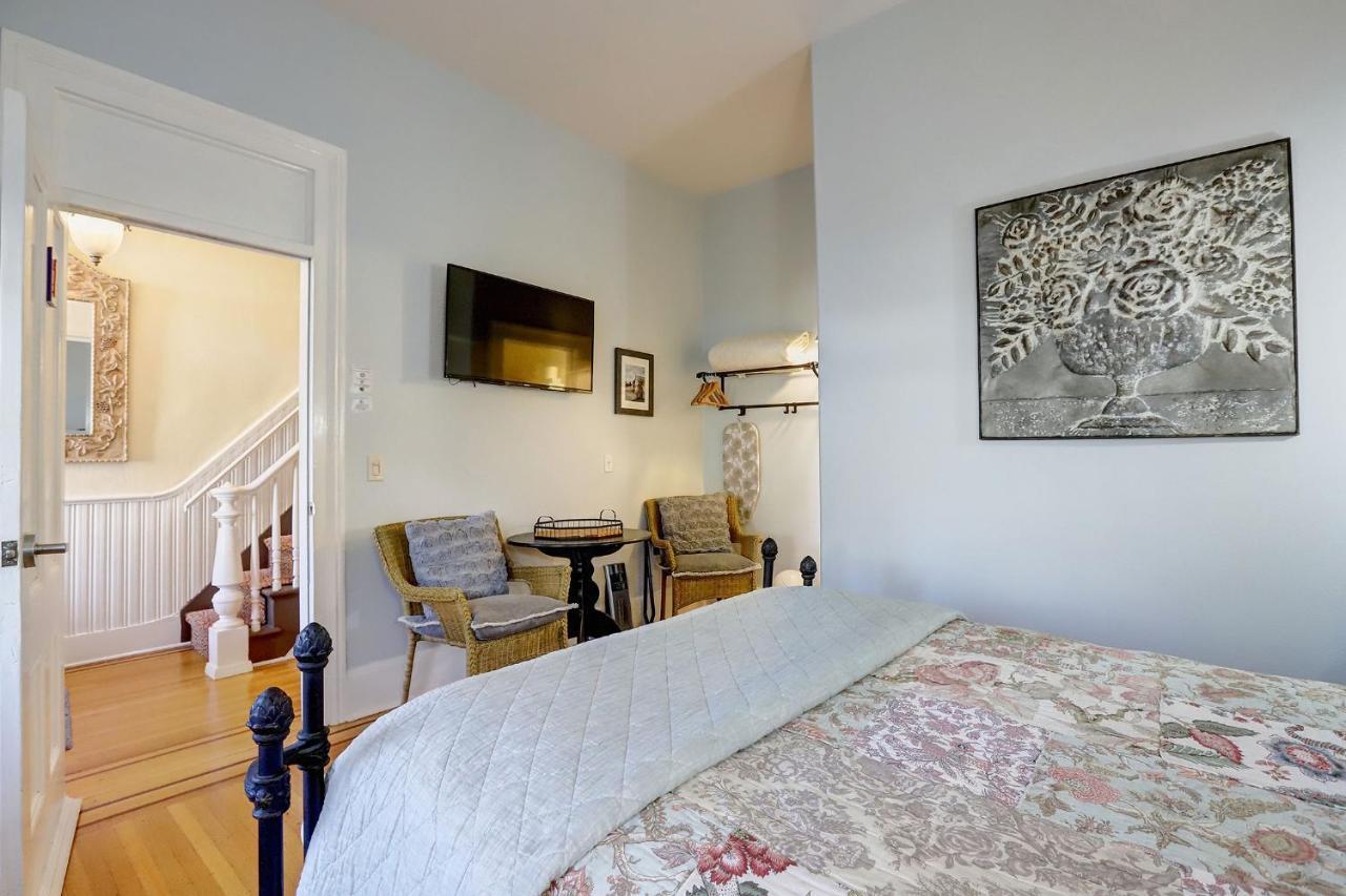 Broad Street 3*